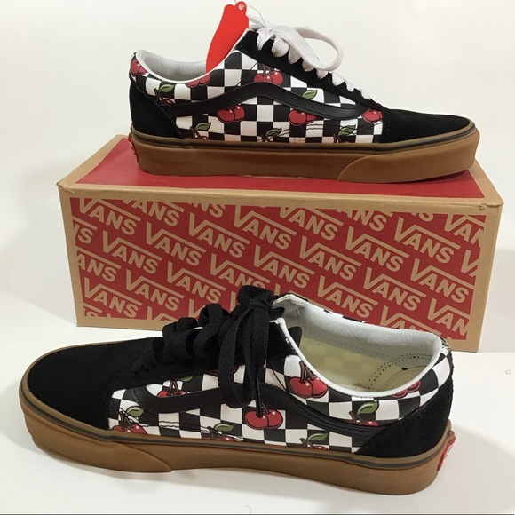 vans cherry checker old skool